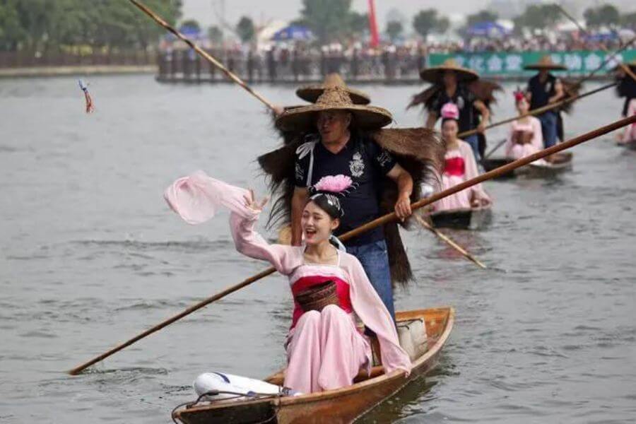 The Chengdu Dragon Boat Festival