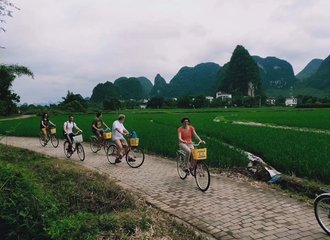 Yangshuo countryside bicycle ride
