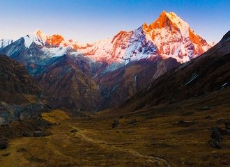 Sunrise views Annapurna trek