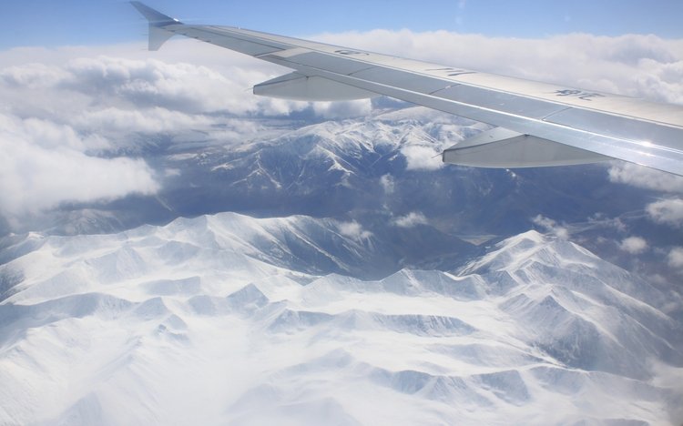 Snow mountain view flight to Lhasa
