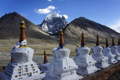 Mount Kailash Dirakpuk Monastery 
