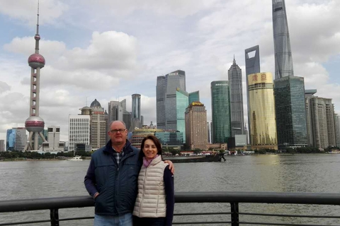 Ilaria and Michael at Bund of Shanghai