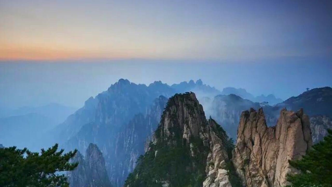 Beautiful Mount Huangshan