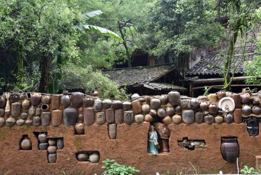 Nixi Pottery Village
