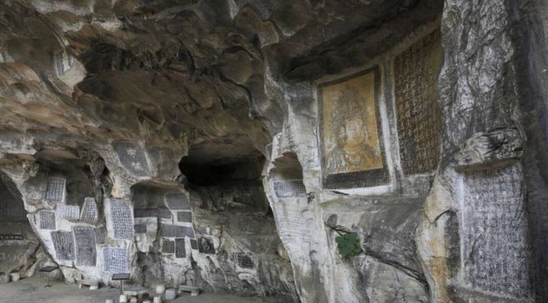 Longyin Cave