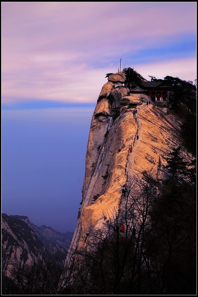Mt Huashan China, Steep steps to the mountain top. Carved t…