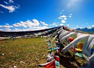 Tibetan plateau in Tibet Tour