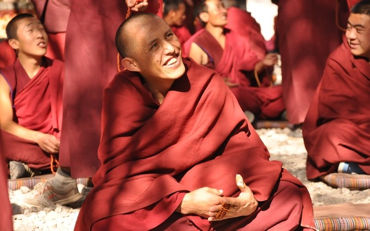 Monks debate Sera monastery
