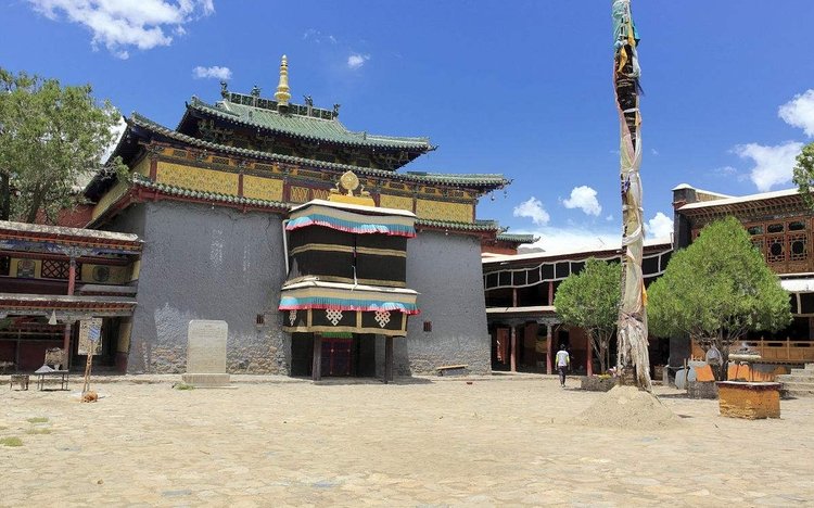 Shalu monastery