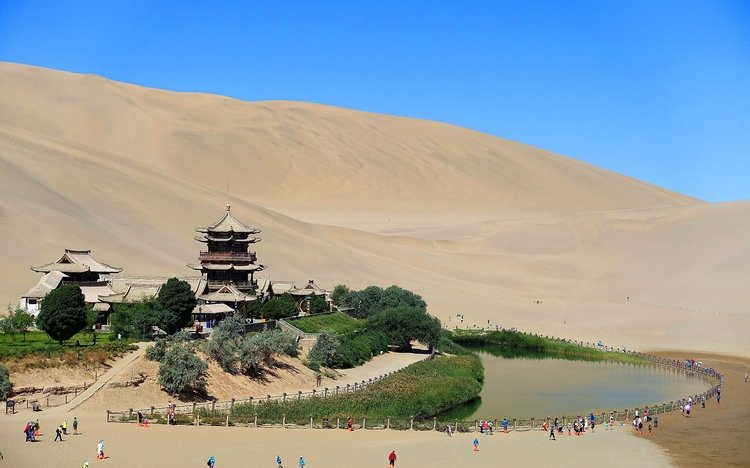 Visit Crescent Lake in Dunhuang
