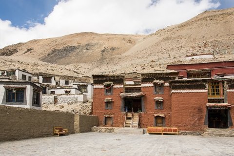 Rongbuk monastery