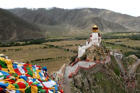 Sichuan Yunnan Tibet Tour