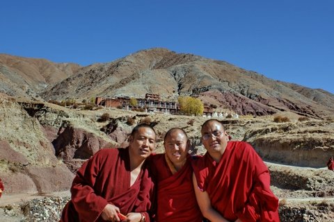 Trek to Ngor monastery