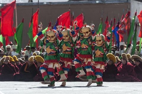 Cham dance at Xicang monastery