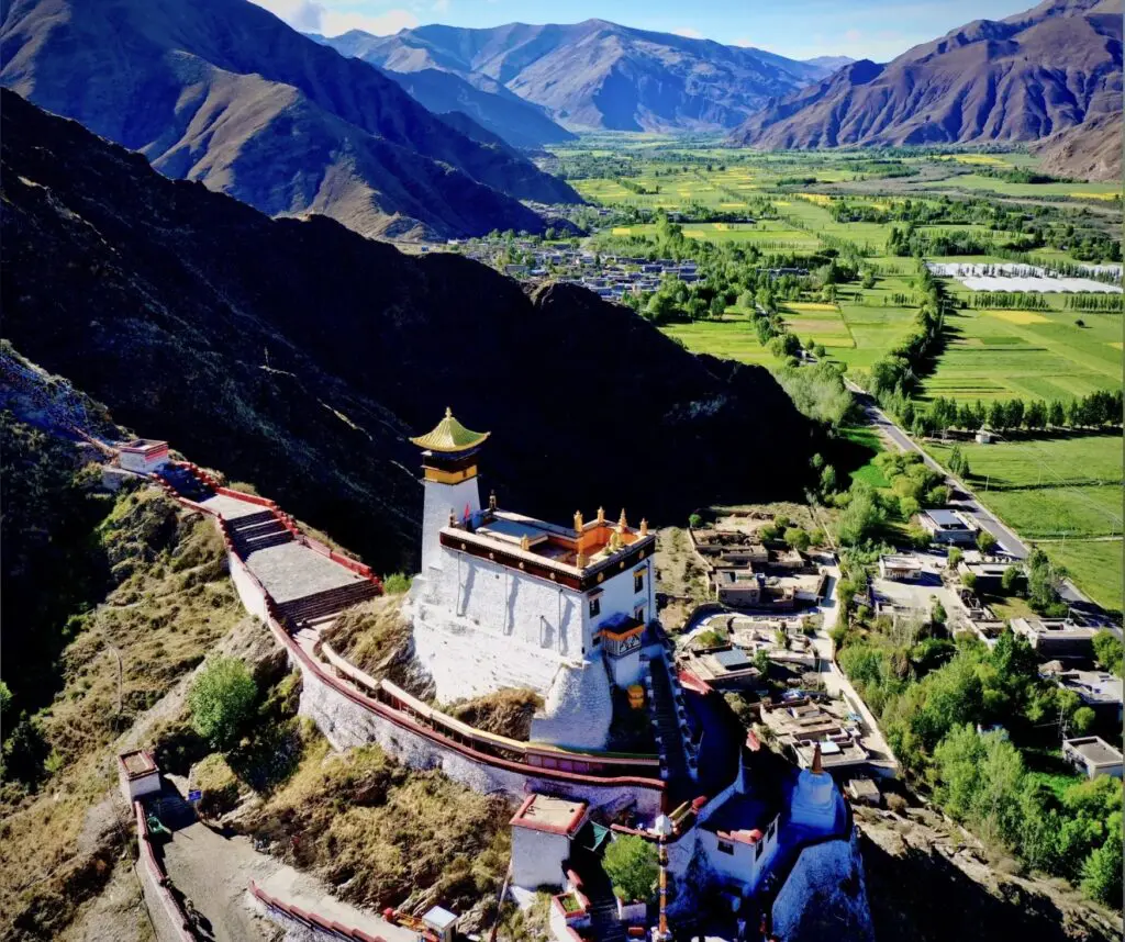 Yungbulakang Palace in beautiful Yarlung Valley