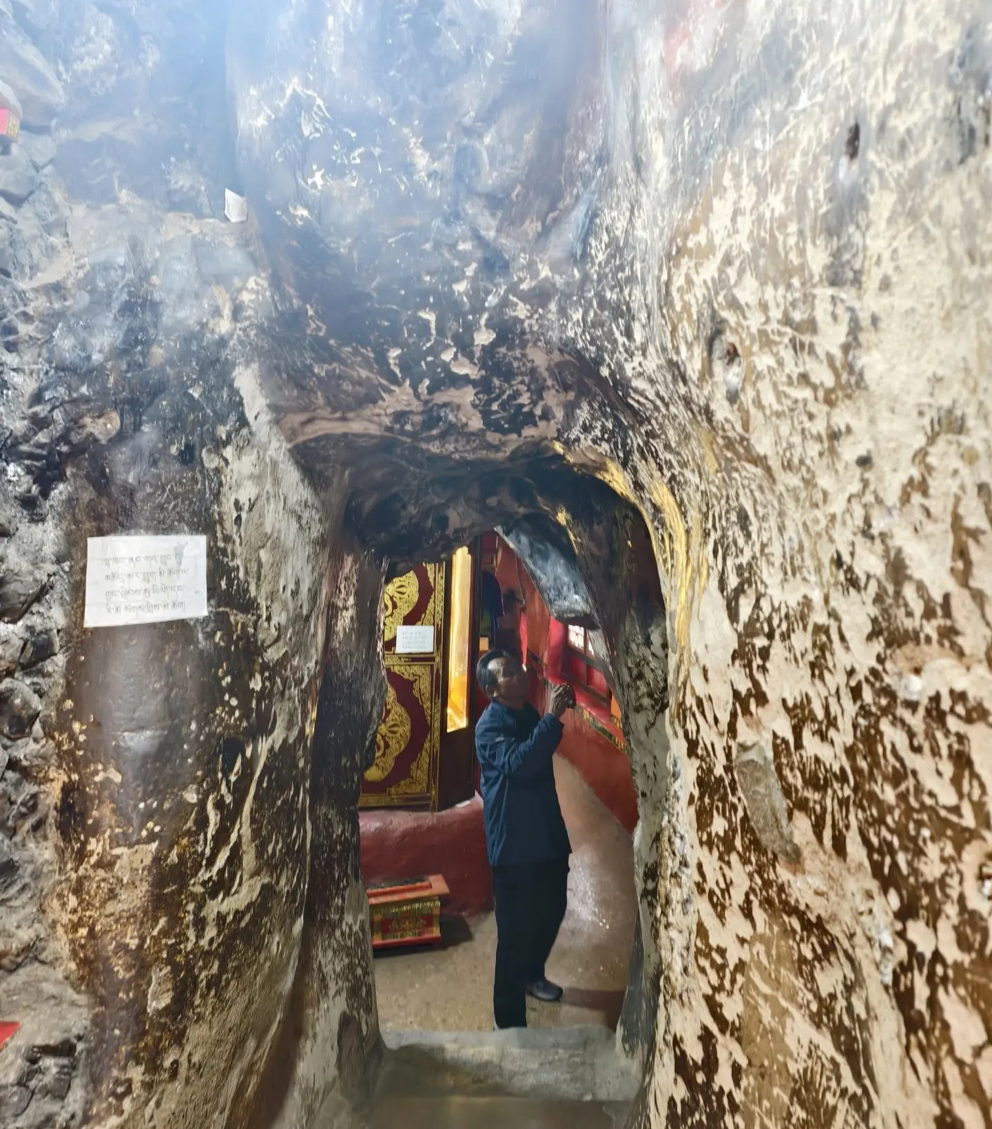 drak-yerpa-medication-caves