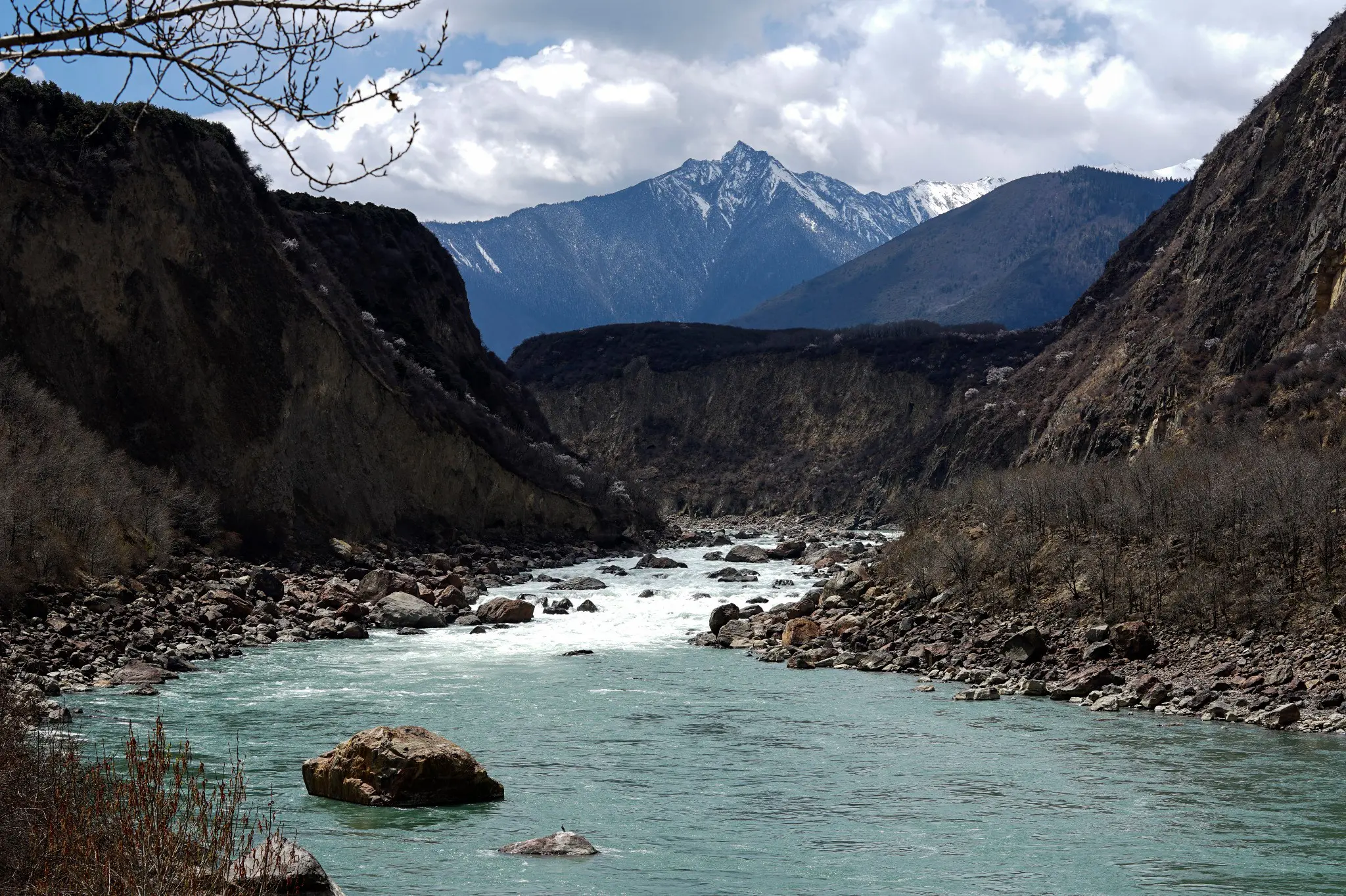 beautiful niyang river in Nyingchi