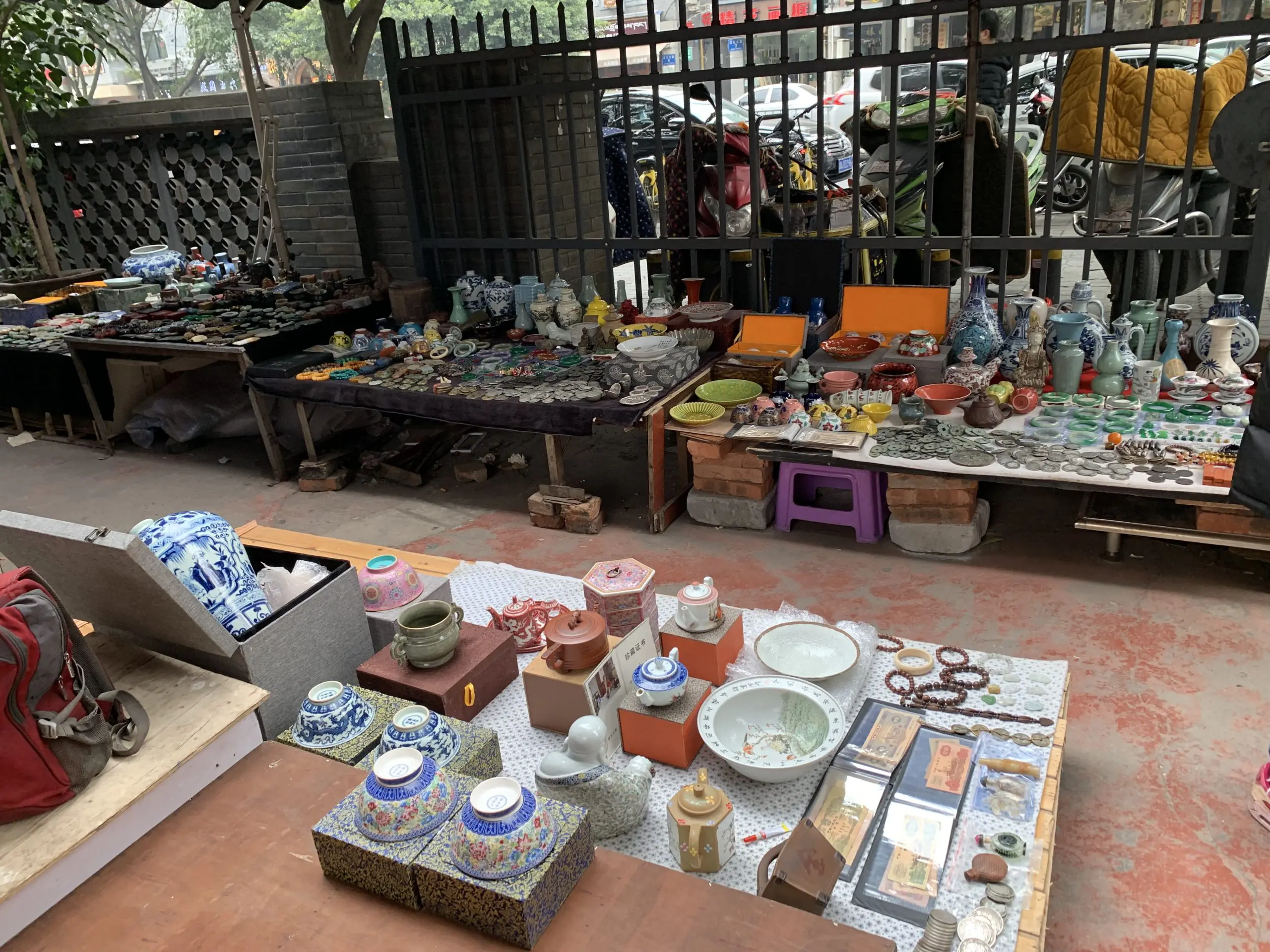 Songxianqiao Antique market
