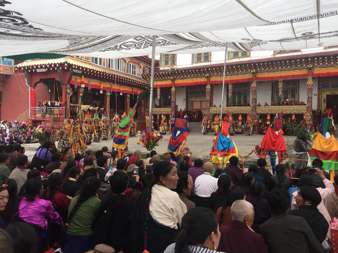Festival in Baiyu monastery