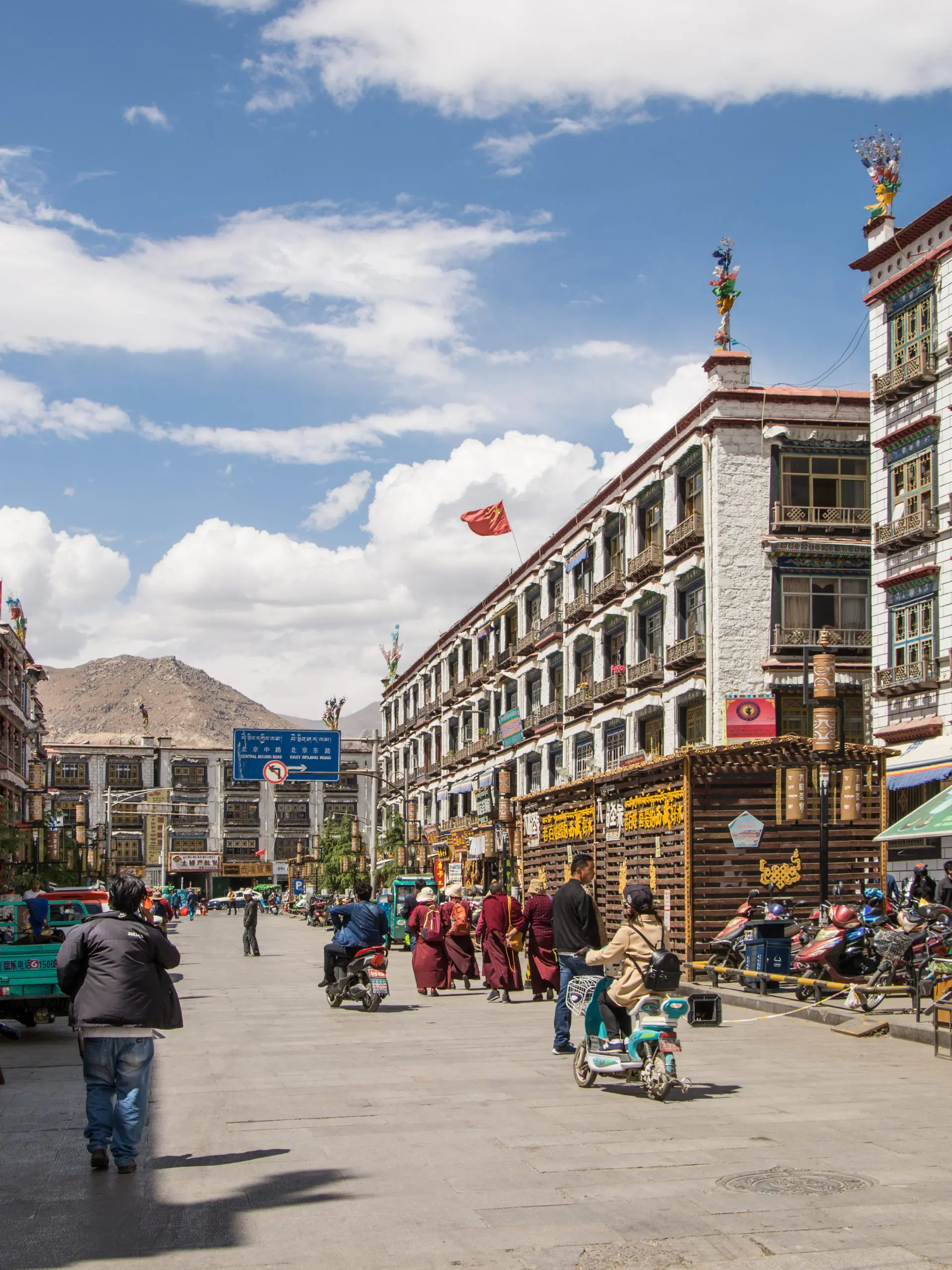 Lhasa old town sunny day