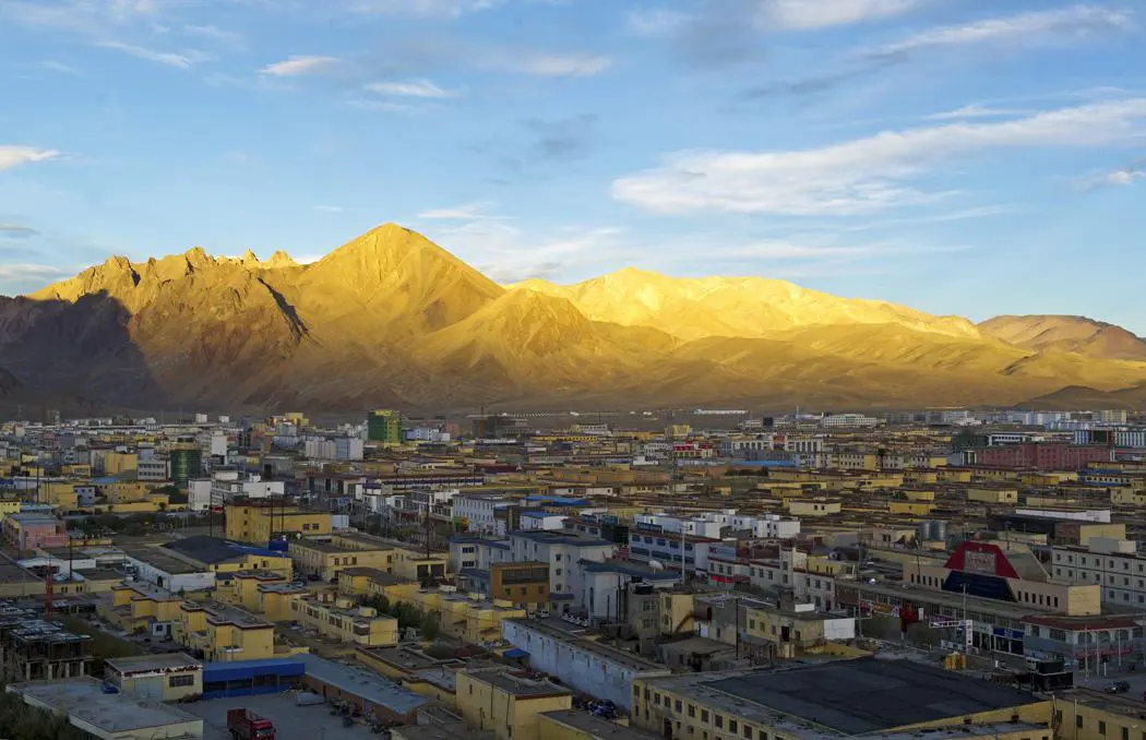 shiquanhe town in ngari