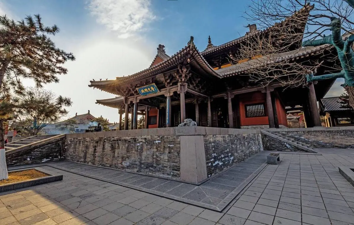 Datong Huayan monastery