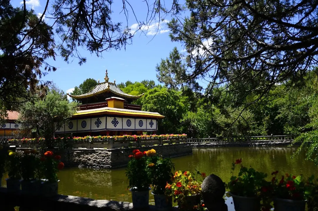 Norbulingka Palace Tibet