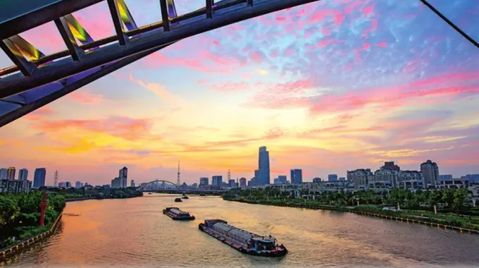 Beijing-Hangzhou Grand Canal cruise