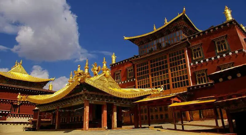 holy Ganden Sumtseling Monastery Shangri-la