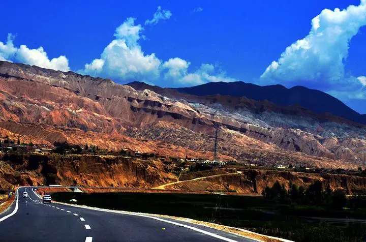 Amnye Machen Trekking Tour in Qinghai