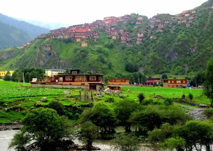 Dege Dzongsar Monastery