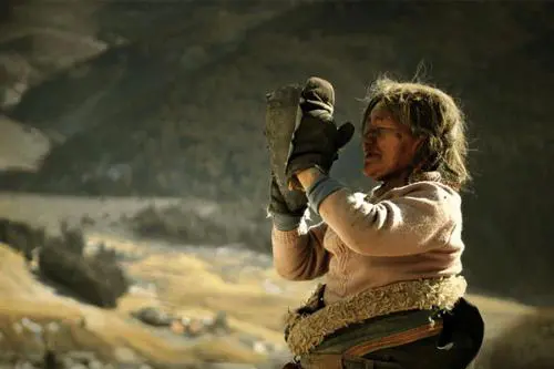 Pilgrim on the way from Yunnan to Tibet