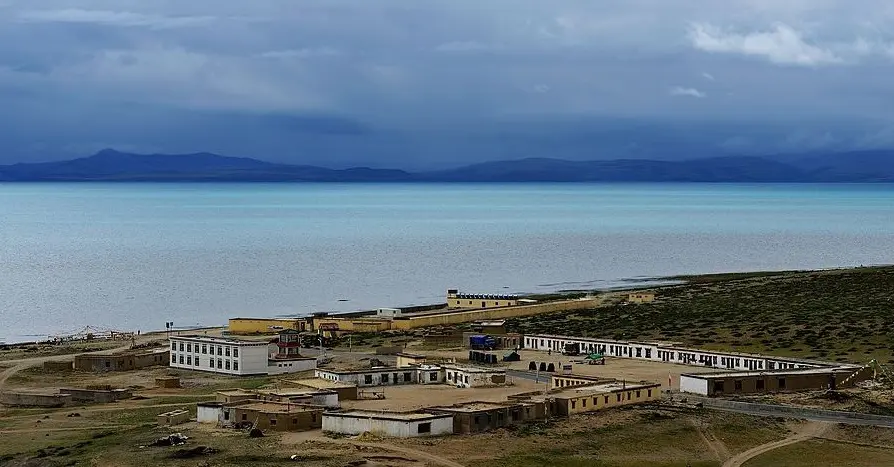 Guesthouse near lakeshore Manasarovar