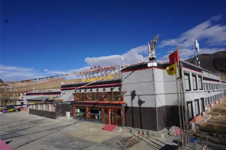 Shegar Zhufeng hotel