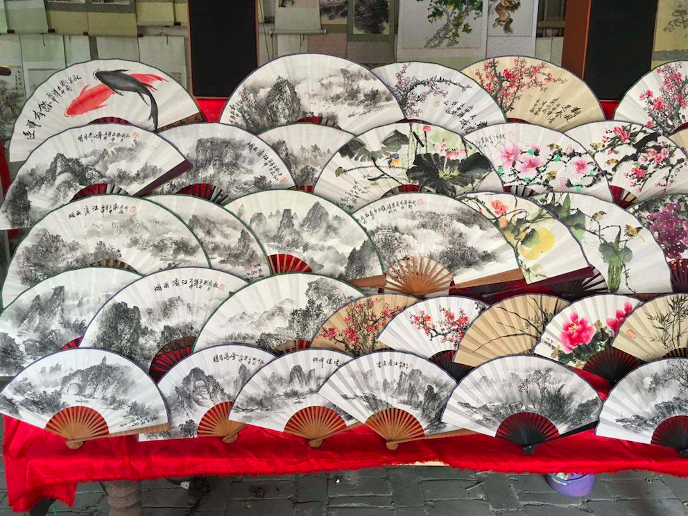 Paper fans at Fuli old town