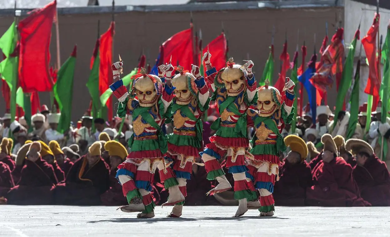 Cham dance at Xicang monastery