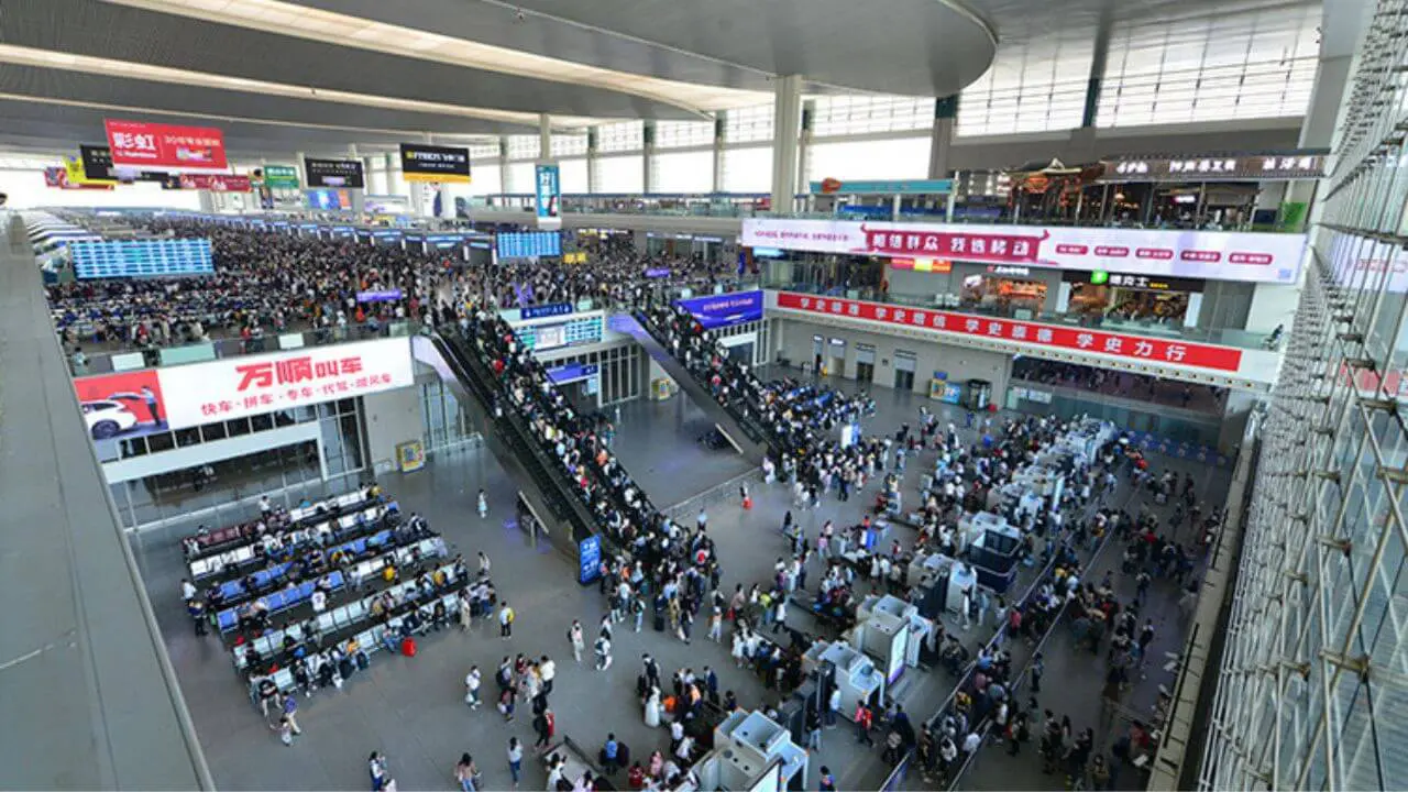 chengdu railway station