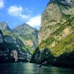 Embarking on a Yangtze River cruise tour