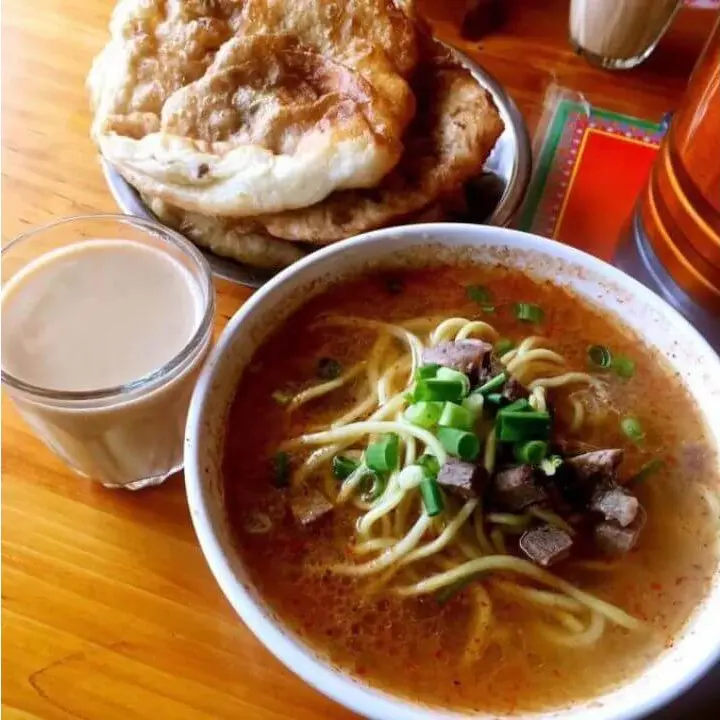 thukpa in tibetan festivals