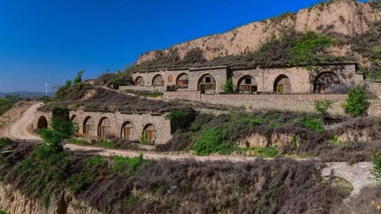 Architectural Features of Cave Dwellings
