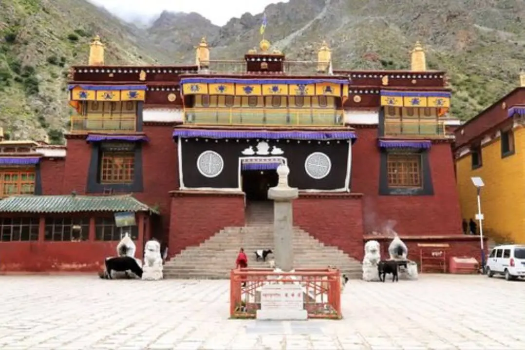 Tsurphu Monastery