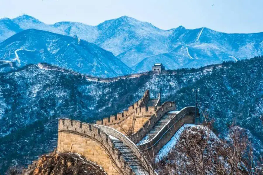 Tips for Navigating Crowds and Finding Serene Spots