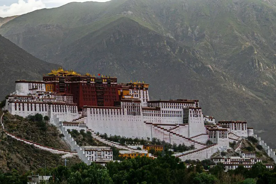 Potala Palace - the landmark of Tibet