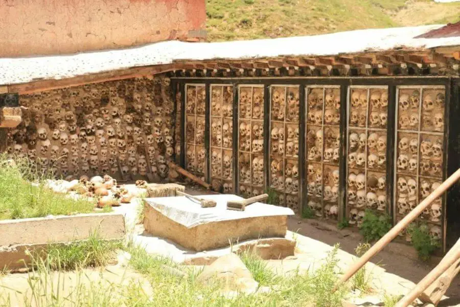 Skeleton Wall near Nagchu