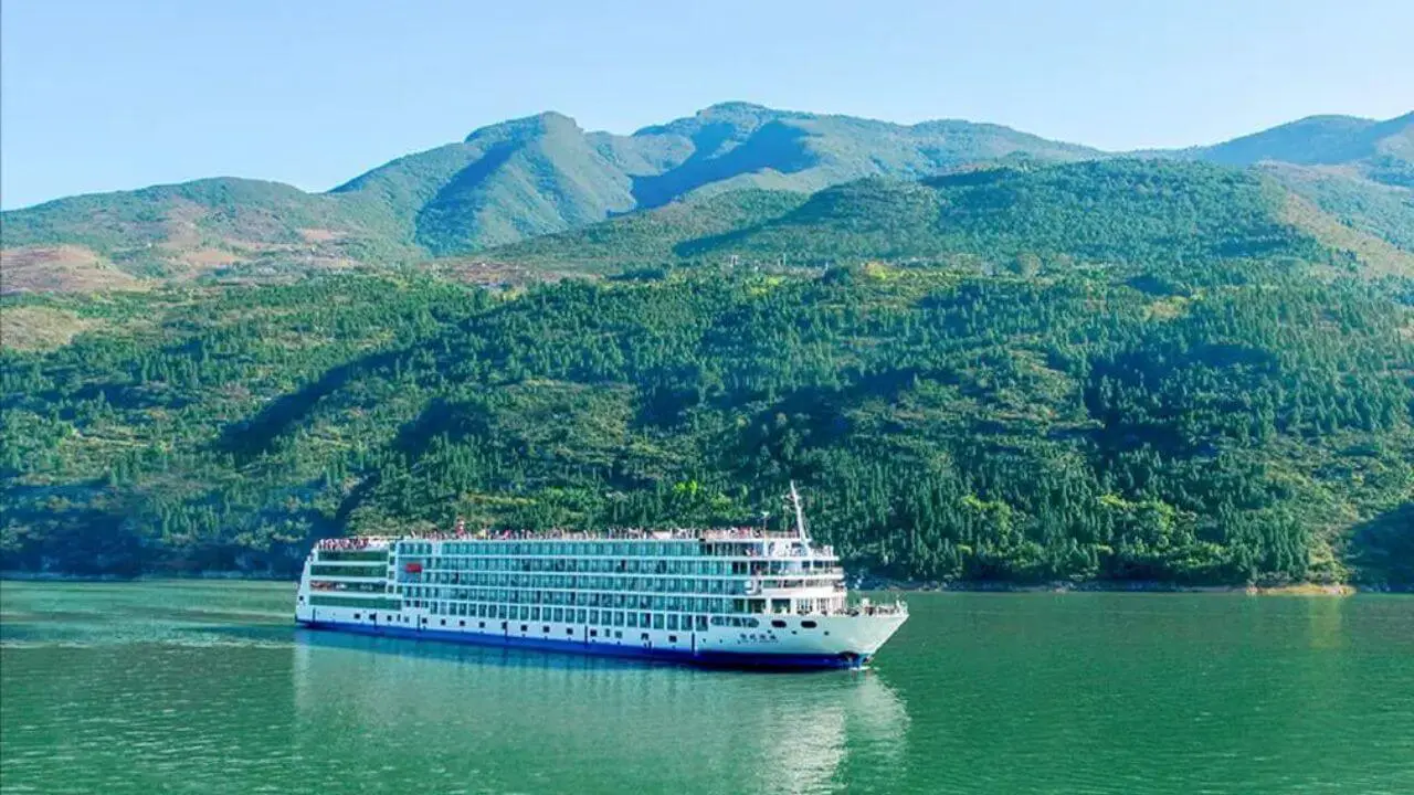 Yangtse cruise