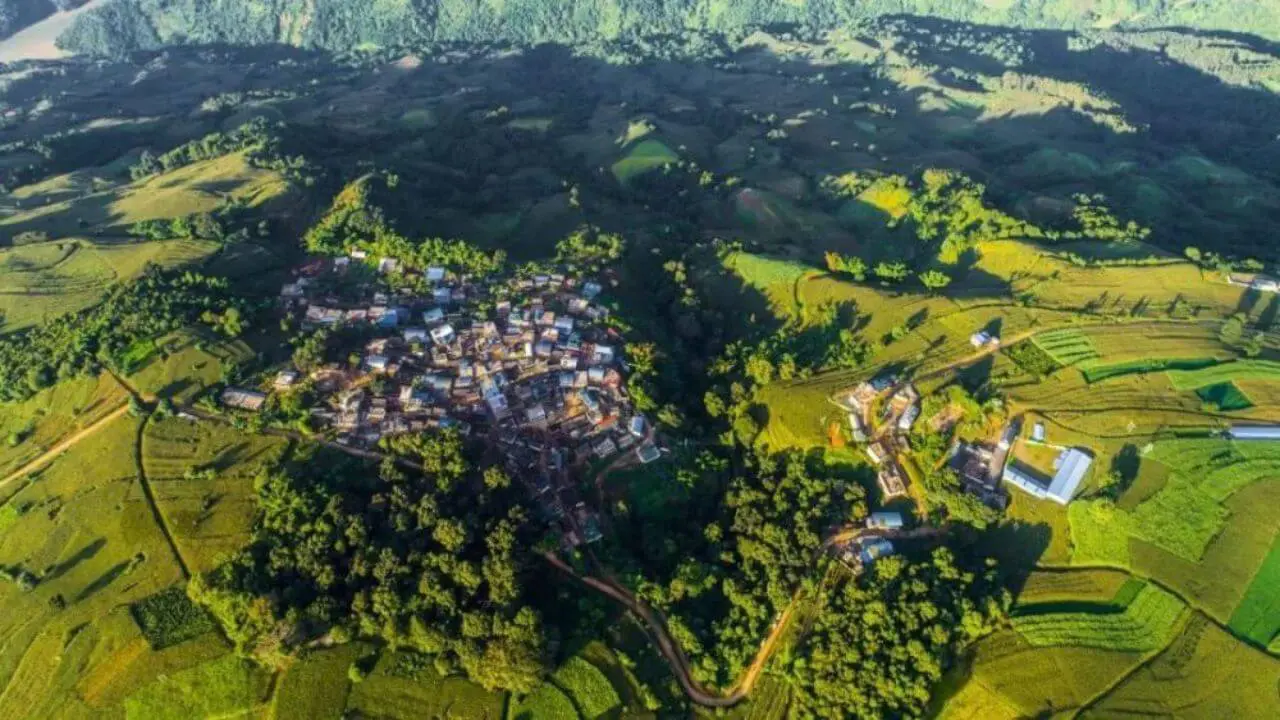 Local Customs and Way of Life