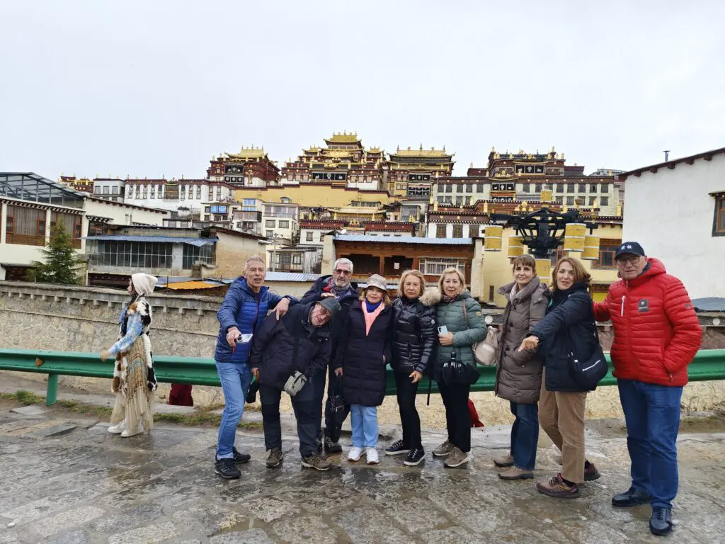 WindhorseTour Maria group at Shangri-la in their yunnan tours