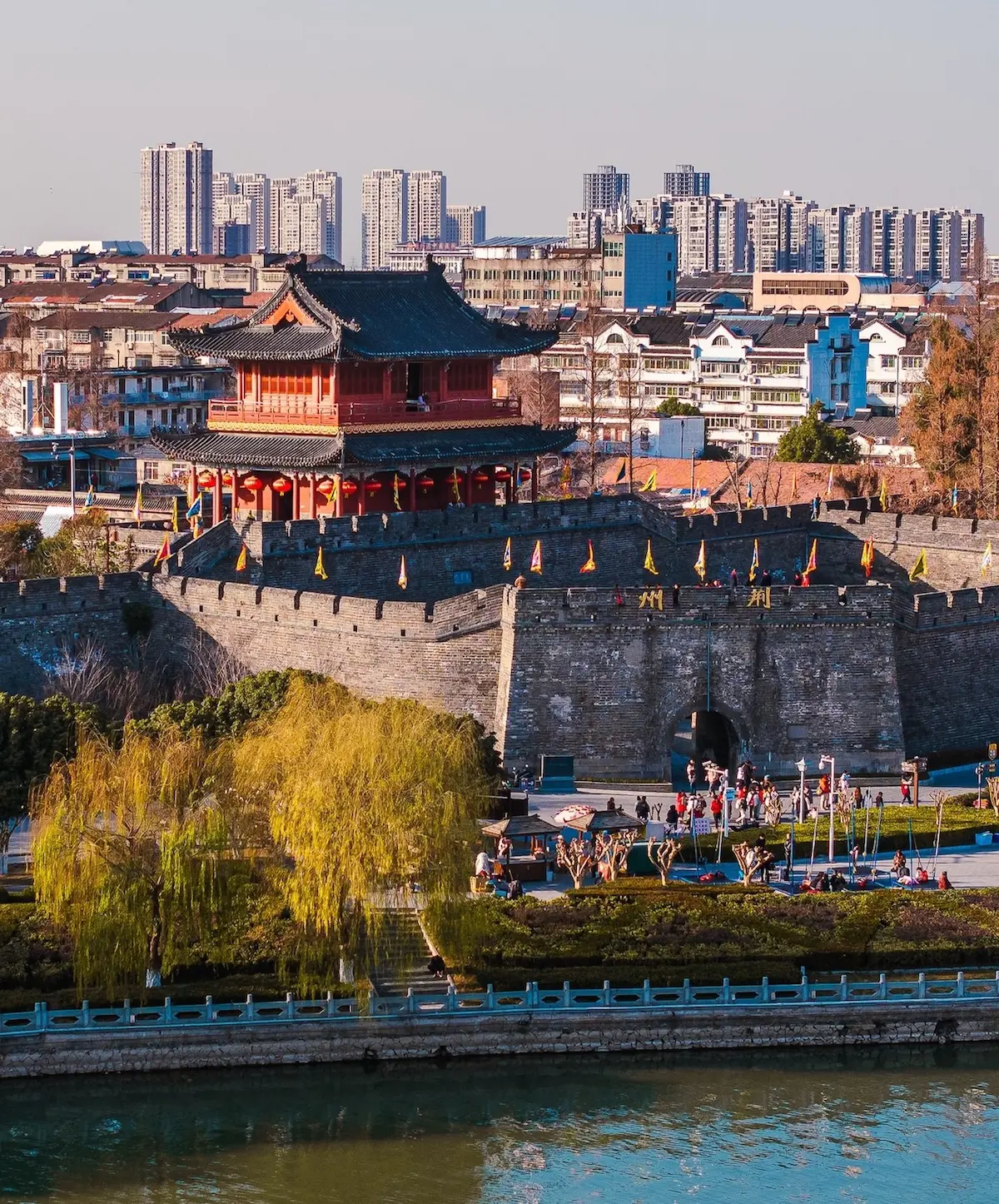 jingzhou-ancient-city-wall-yangtze-cruise