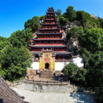 shibaozhai-pagoda-yangtze-river-cruise