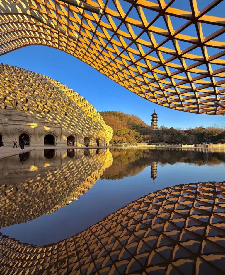 Usnisa Palace at Niushou Mountain Cultural Park in Nanjing